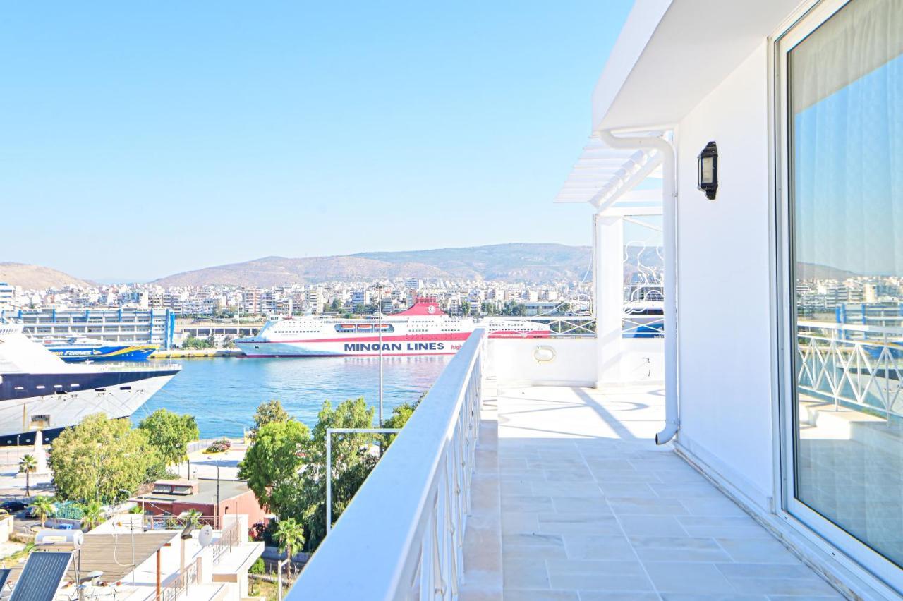 Charming Apartment With A Sea View Terrace Пирей Экстерьер фото